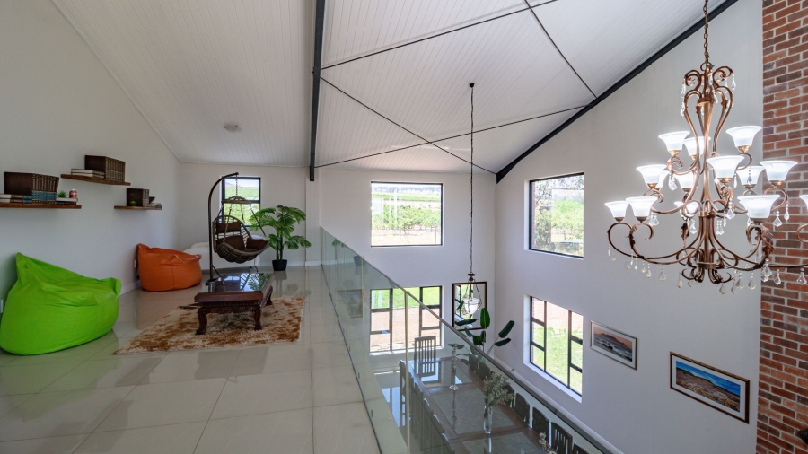 6 Bedroom Property for Sale in Stellenbosch Farms Western Cape